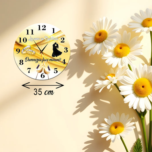 Ceas de Perete Decorativ pentru Nași, "La casa cu Nași buni", Diametru 35 cm, din MDF, Mecanism Silențios, Design Elegant cu Verighete și Mesaj Religios