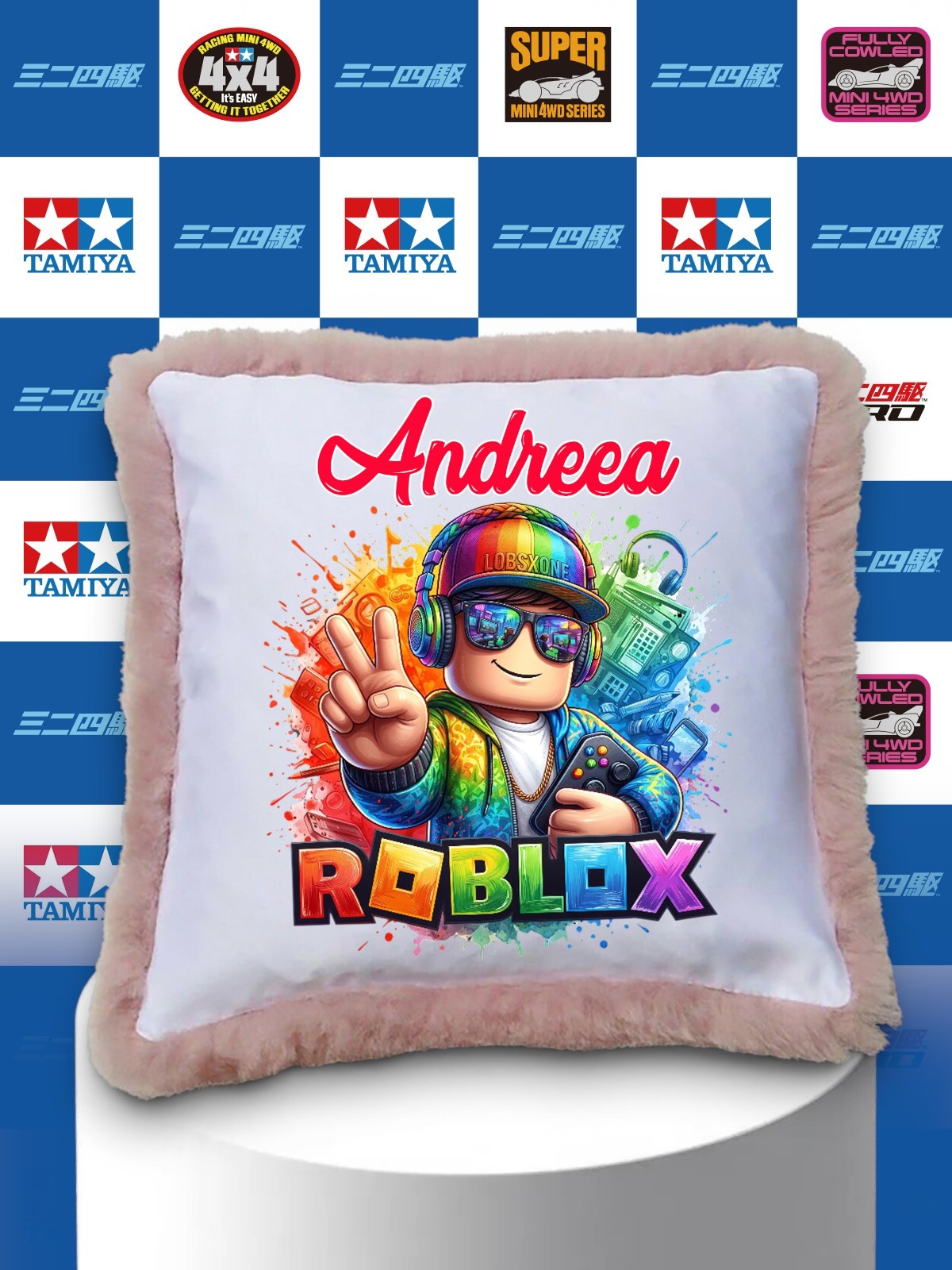 Pernă Decorativă Personalizată Roblox cu Puf Roz, Personalizabilă cu Nume, Multicolor, 40x40 cm