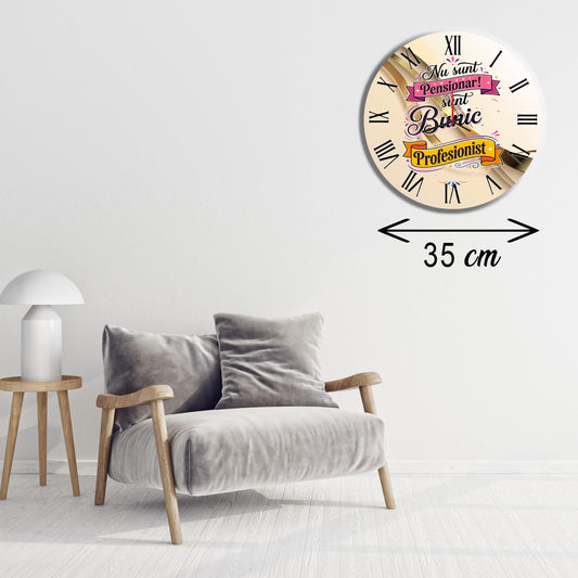 Ceas de perete decorativ „Nu sunt Pensionar, sunt Bunic Profesionist”, MDF premium, diametru 35 cm, mecanism silențios