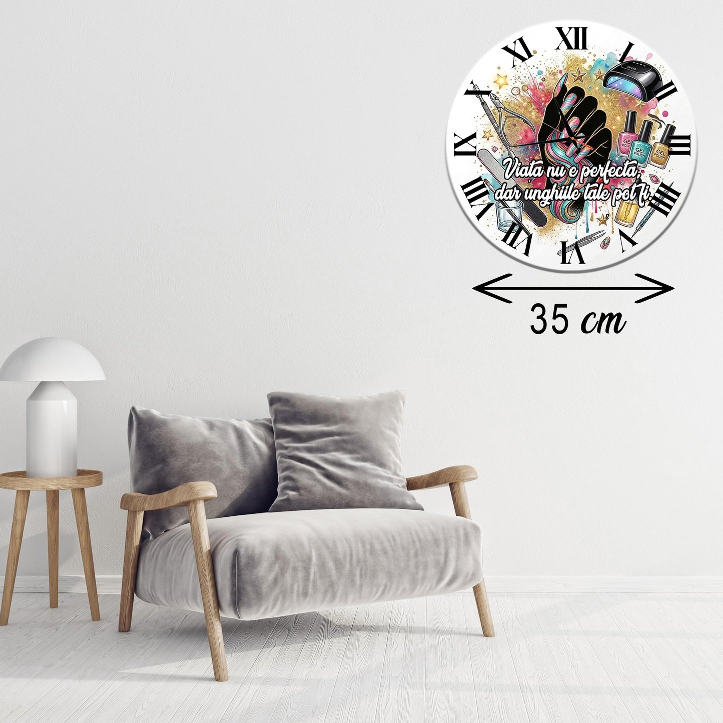 Ceas de perete pentru Salon Manichiura, Model "Unghii Perfecte", Diametru 35 cm, Grosime 6 mm, Mecanism Silențios, Include Cutie Cadou