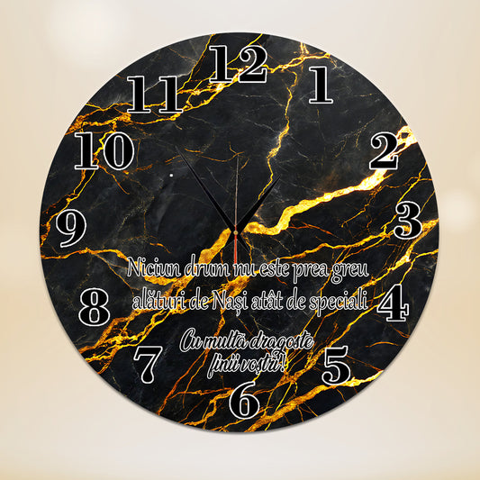 Ceas de perete personalizat Cadou Nași, Model Marmură Neagră și Textura Aurie, Diametru 35 cm, Material MDF 6mm, Mecanism Silențios