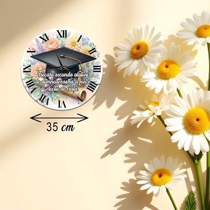 Ceas de perete personalizat pentru profesori, Model Absolvire cu flori, Diametru 35 cm, Grosime 6 mm, Mecanism silențios, Cutie cadou inclusă